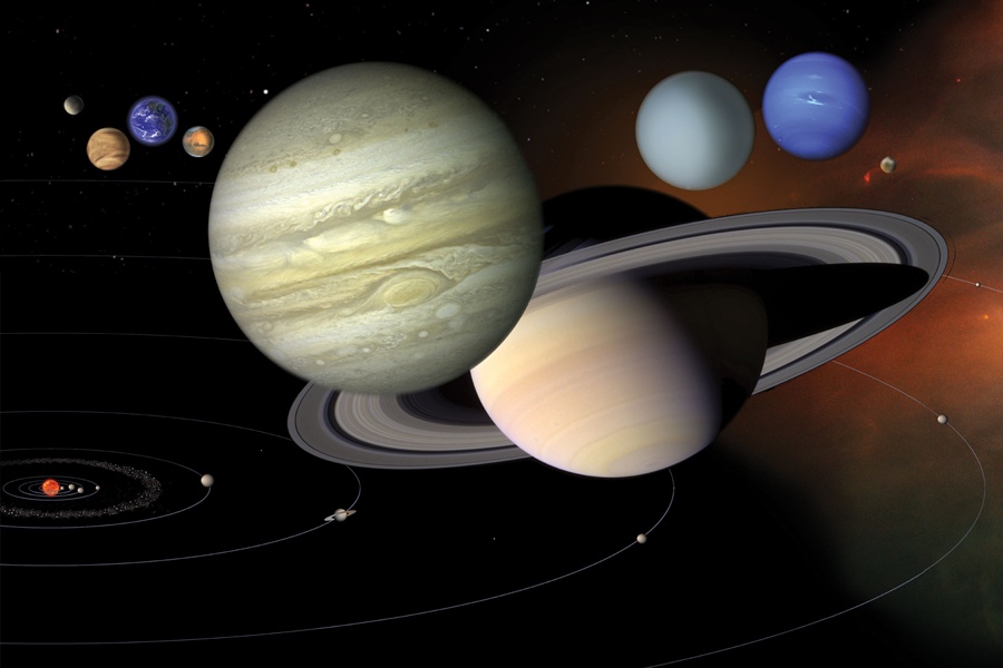 Das Bild zeigt eine künstlerische Darstellung unseres Sonnensystems. Im Vordergrund sind Jupiter und Saturn zu sehen.