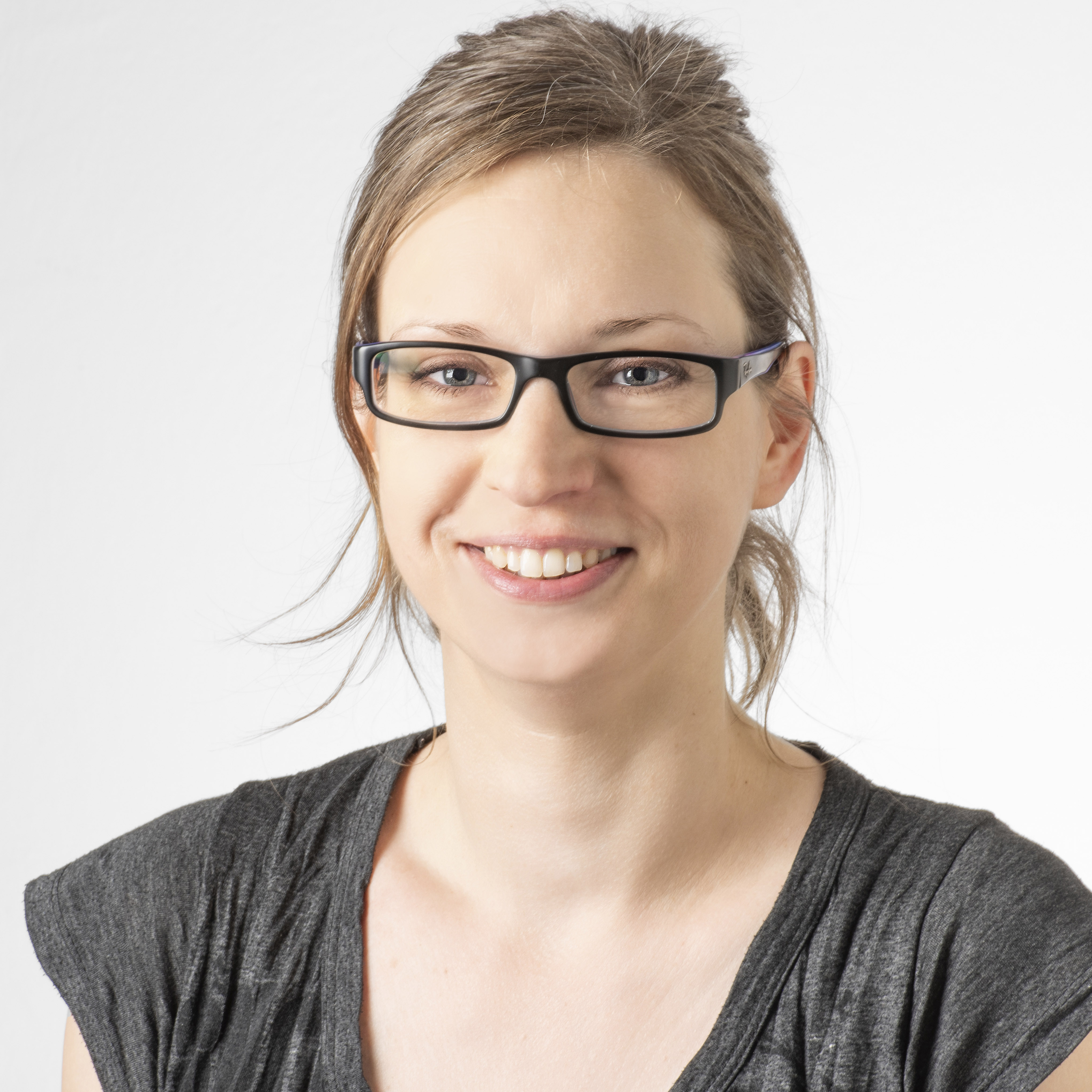 Das Bild zeigt Dr. Jenny Feige vom Museum für Naturkunde, Leibniz-Institut für Evolutions- und Biodiversitätsforschung, Berlin. 