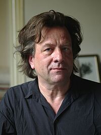 Das Bild zeigt den Lyriker Jochen Winter.