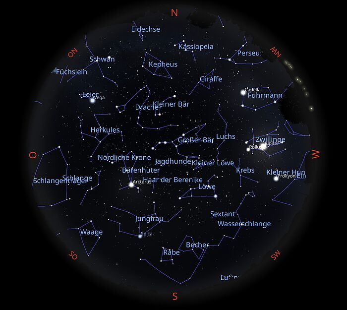 Das Bild zeigt eine Sternkarte, wie der Sternenhimmel am 15.04.2026 um 0:00 Uhr zu sehen ist. Das Bild zeigt eine Sternkarte, wie der Sternenhimmel am 15.04.2026 um 0:00 Uhr zu sehen ist.